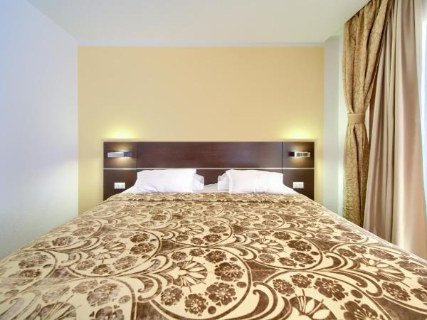 Hotel Marina : photo 2 de la chambre chambre double deluxe - vue sur mer