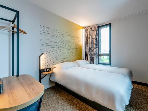 B&B HOTEL Bordeaux Bassins à flot : photo 1 de la chambre chambre lits jumeaux