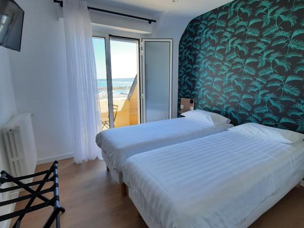Au Bon Accueil : photo 1 de la chambre chambre familiale - vue sur mer