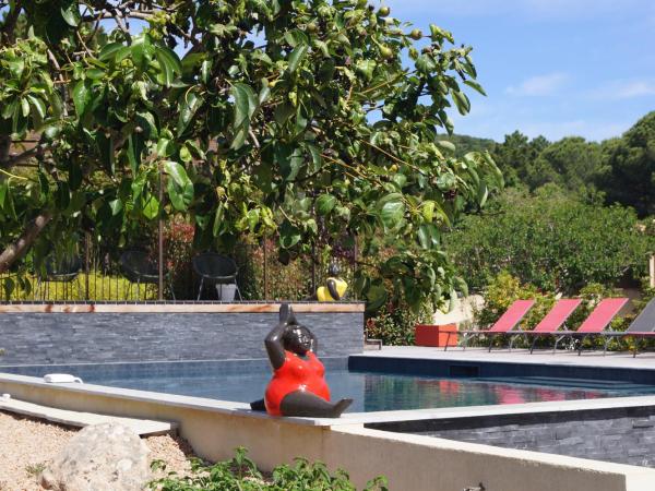 Les Jardins De Santa Giulia - Charmante chambre d'hôte : photo 3 de la chambre chambre double