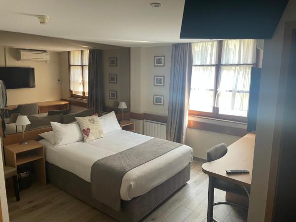 Hôtel Sainte Odile : photo 3 de la chambre chambre quadruple