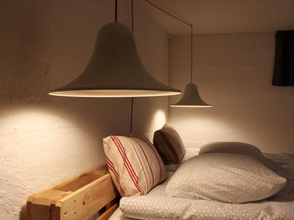 Cosy Private room close to Copenhagen centre : photo 4 de la chambre chambre double avec salle de bains commune