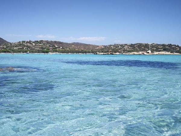 Les Jardins De Santa Giulia - Charmante chambre d'hôte : photo 10 de la chambre chambre double