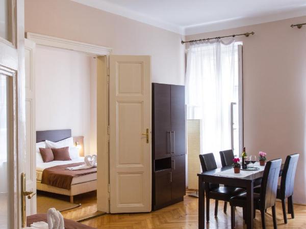 Central Hotel 21 and Apartments : photo 1 de la chambre appartement (6 adultes)