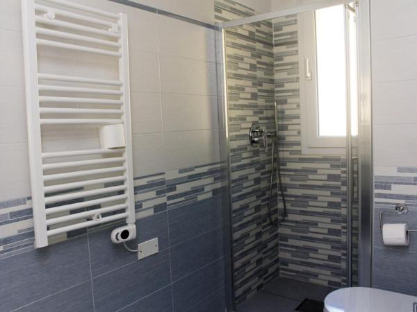 Hotel Sant'Orsola City House : photo 5 de la chambre chambre triple