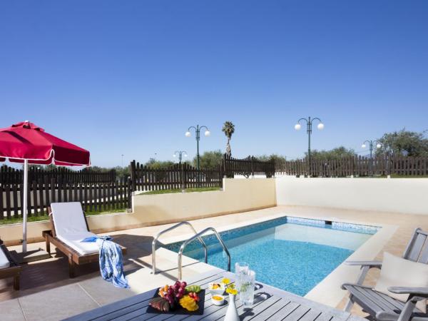 Elite City Resort : photo 7 de la chambre chambre double supérieure avec piscine privée