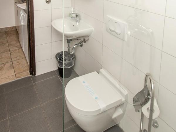 Breakfast & Bed Anita : photo 10 de la chambre chambre quadruple