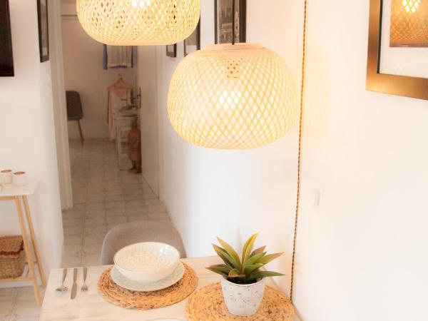 Rhodes Backpackers Boutique Hostel and Apartments : photo 8 de la chambre appartement avec balcon