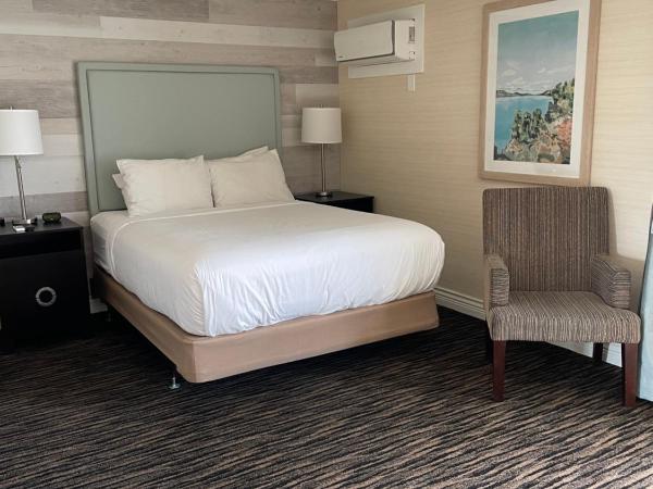 Prestige Beach House, WorldHotels Crafted : photo 4 de la chambre chambre lit queen-size avec baignoire accessible aux personnes à mobilité réduite et balcon