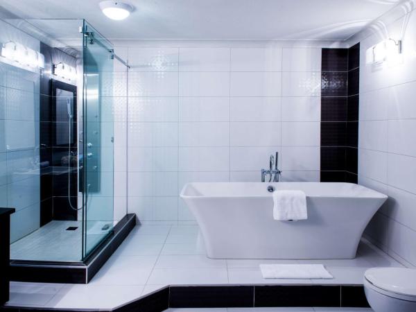 Best Western Plus Village Park Inn : photo 9 de la chambre suite lit king-size – non-fumeurs