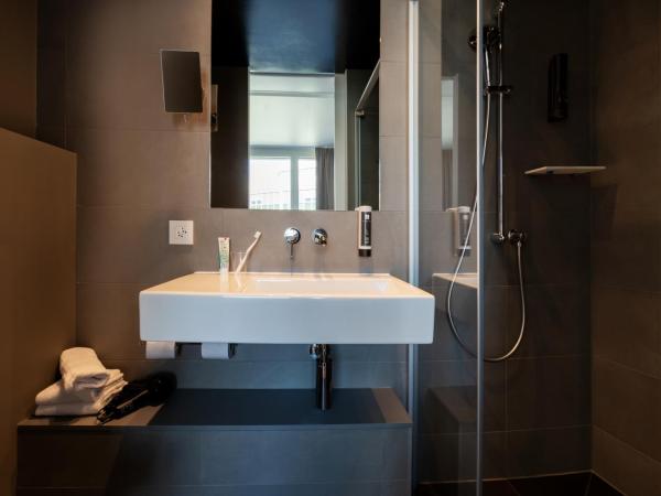 B&B HOTEL St Gallen : photo 2 de la chambre chambre double