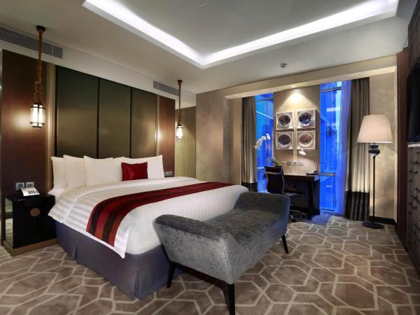 Aston Priority Simatupang Hotel and Conference Center : photo 1 de la chambre suite