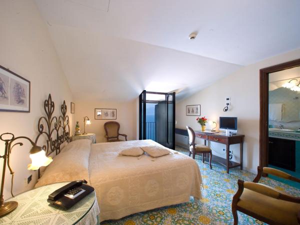 Hotel La Tonnarella : photo 8 de la chambre chambre double supérieure - vue sur mer