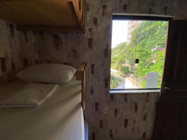 Hostel Da Bruna - Botafogo : photo 6 de la chambre lit simple dans dortoir mixte