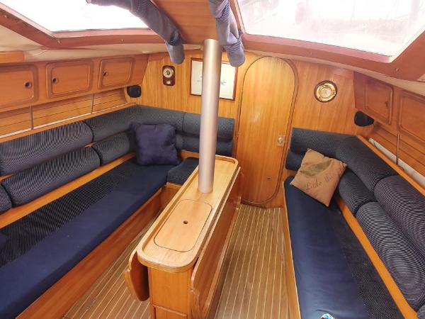 Super Castor - Dormir sur un grand voilier 6 personnes By Nuits au Port : photo 4 de la chambre appartement