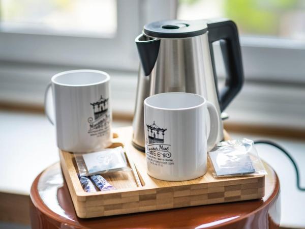 Monsieur Miot Concept Hotel - Bastia centre : photo 10 de la chambre chambre triple classique