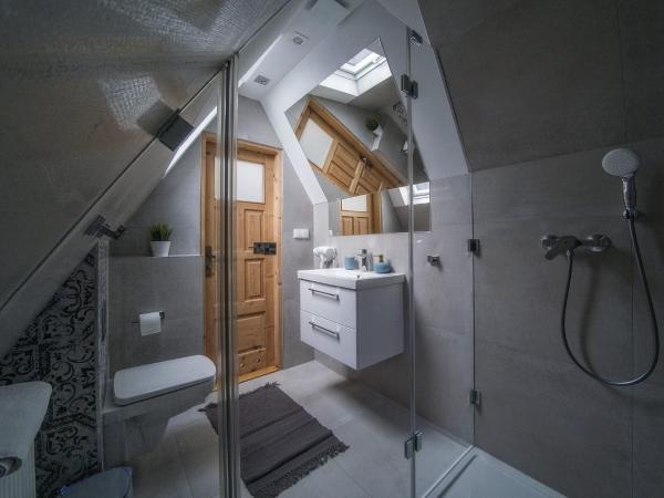 Chałpa u Zbójnika : photo 4 de la chambre chambre quadruple avec salle de bains