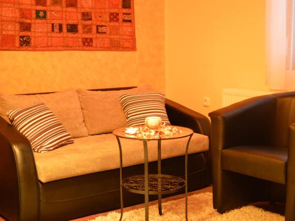 Flamingo Vendégház : photo 2 de la chambre chambre triple