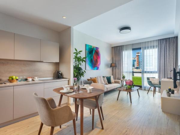 Antwell Suites : photo 1 de la chambre suite supérieure lit king-size