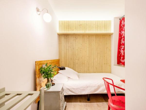 Hotel Okako San Sebastian : photo 2 de la chambre chambre simple - intérieure