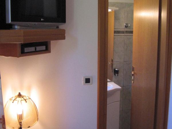 Guest House Caterina : photo 3 de la chambre chambre simple