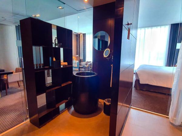 The Canvas Dubai - MGallery Hotel Collection : photo 7 de la chambre suite junior lit king-size