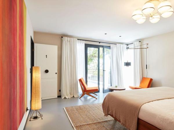 FONDATION CAB St-Paul-de-Vence : photo 4 de la chambre chambre lit king-size - vue sur mer