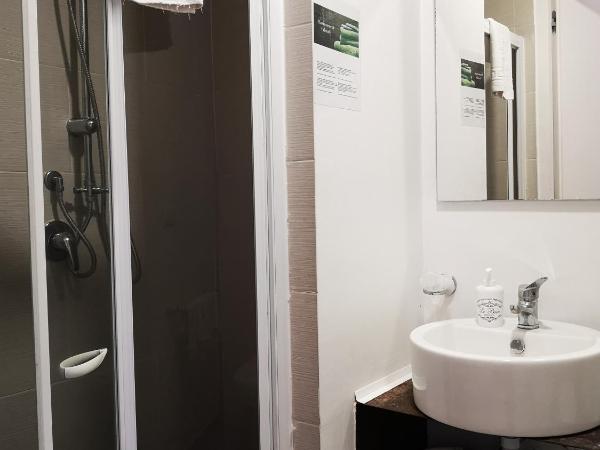 Hotel Valentino : photo 8 de la chambre chambre triple confort