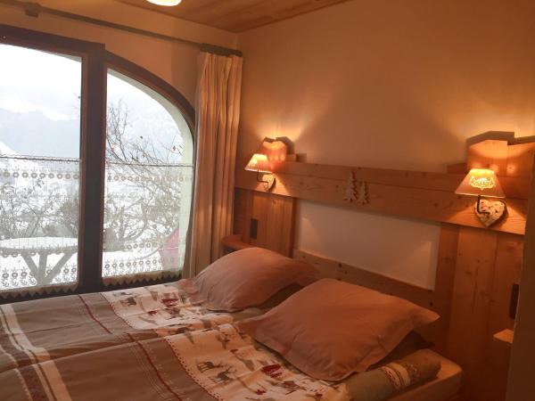 Chambre d'Hôtes La Trace : photo 4 de la chambre chambre double ou lits jumeaux - vue sur montagnes