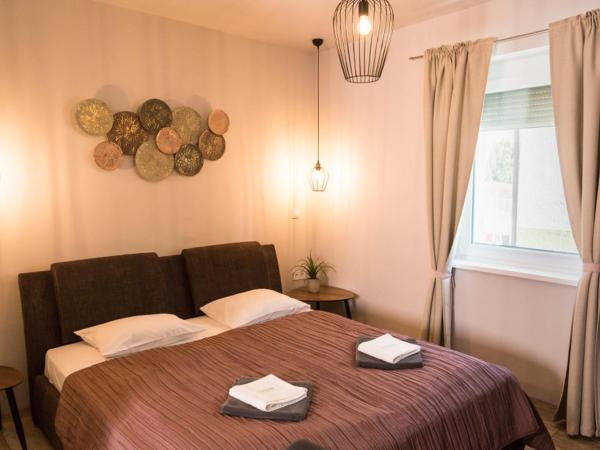 Balkon Apartmanház Panzió : photo 3 de la chambre chambre double deluxe