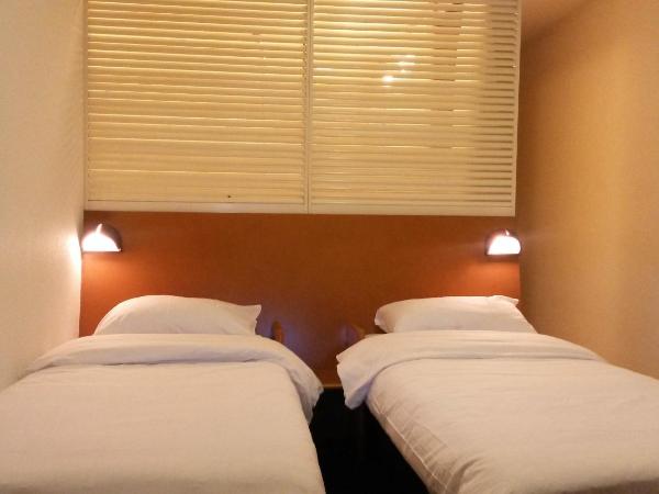 Quick Palace Vannes : photo 1 de la chambre chambre lits jumeaux