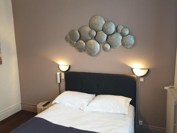 Hotel Le Splendid : photo 10 de la chambre chambre double standard