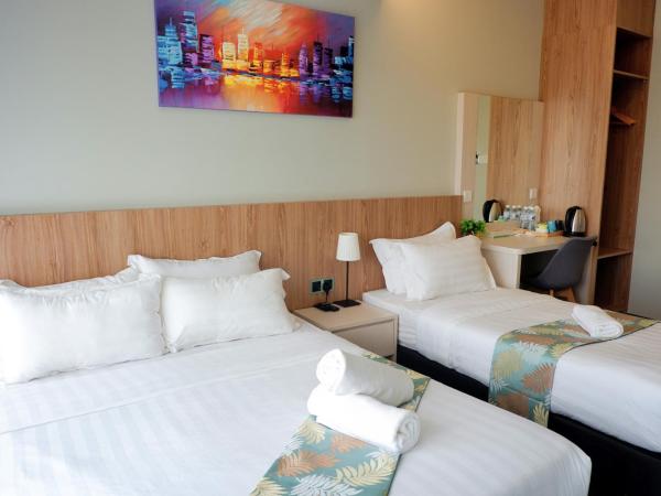 FLYPOD Hotel : photo 1 de la chambre chambre familiale supérieure