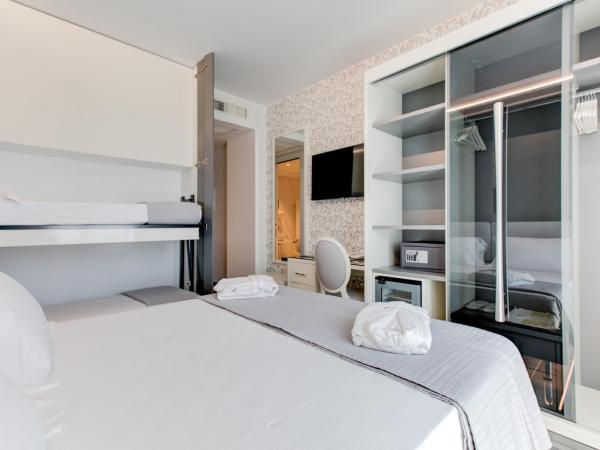 Hotel Due Mari & SPA : photo 2 de la chambre chambre quadruple supérieure