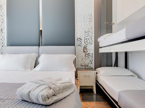 Hotel Due Mari & SPA : photo 4 de la chambre chambre quadruple supérieure