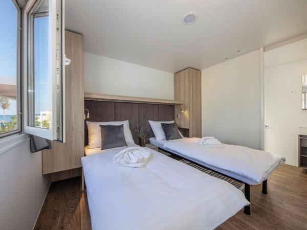 Terra Park Phalaris : photo 7 de la chambre mobile home tamaris avec piscine