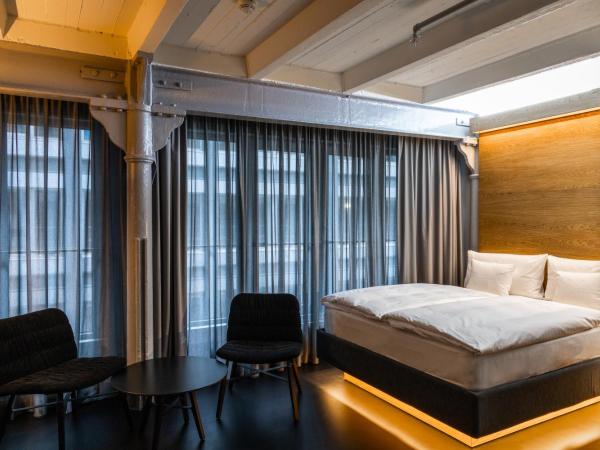GINN Hotel Hamburg Elbspeicher : photo 2 de la chambre petite chambre double ou lits jumeaux