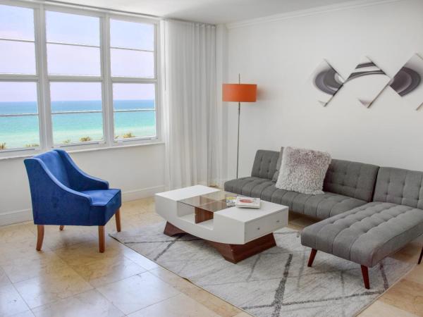 Seacoast Suites on Miami Beach : photo 2 de la chambre suite deluxe 1 chambre avec cuisine, salle de bains et toilettes séparées avec lavabo - vue sur océan