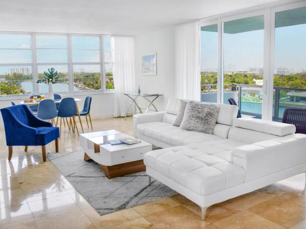Seacoast Suites on Miami Beach : photo 7 de la chambre suite d'angle principale avec 2 chambres, 2 salles de bains et cuisine - vue sur baie