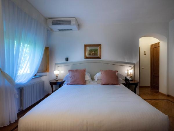 Villa Scacciapensieri Boutique Hotel : photo 2 de la chambre suite