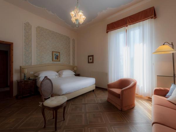 Villa Scacciapensieri Boutique Hotel : photo 8 de la chambre chambre double deluxe avec lit d'appoint
