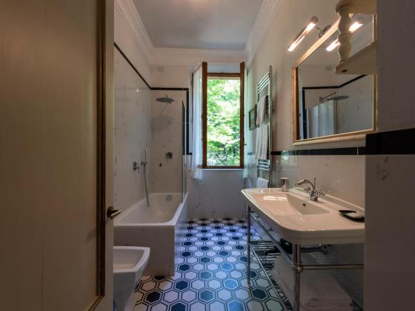 Villa Scacciapensieri Boutique Hotel : photo 6 de la chambre chambre double deluxe avec lit d'appoint