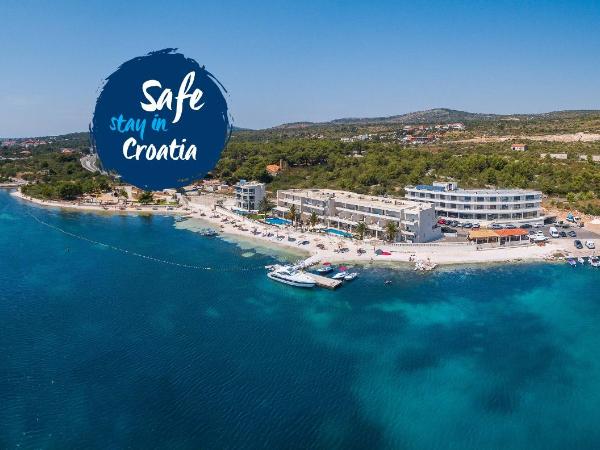 Perla Resort : photo 1 de la chambre appartement 2 chambres confort avec balcon et vue sur mer