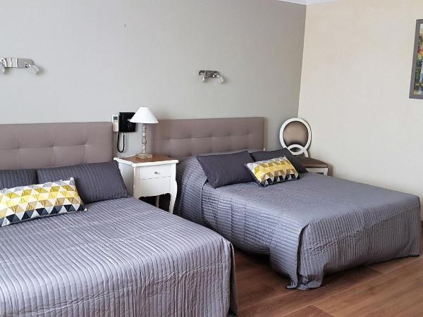 Le Castelet des Alpilles : photo 2 de la chambre chambre triple supérieure