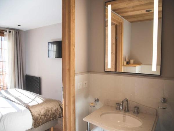 La Ferme : photo 4 de la chambre chambre double avec balcon ou terrasse 