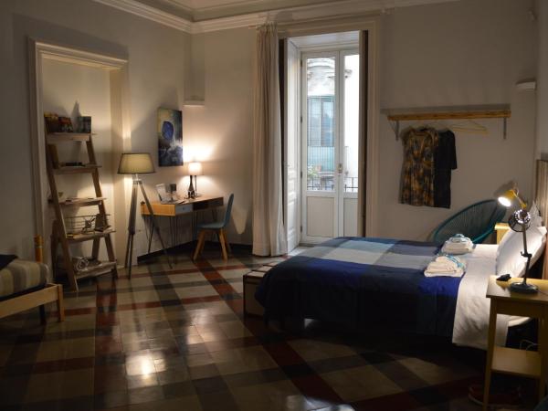 Bed, Book & Breakfast Landolina : photo 5 de la chambre chambre deluxe avec balcon