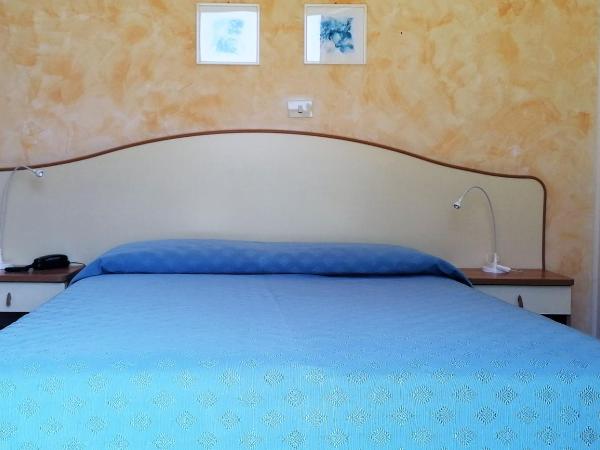 Hotel Casa Di Meglio : photo 1 de la chambre chambre double avec balcon