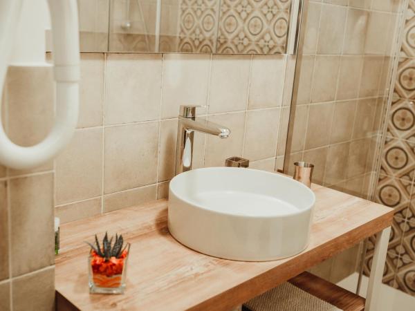 NIDO DEL GELSO : photo 9 de la chambre chambre double - vue sur jardin