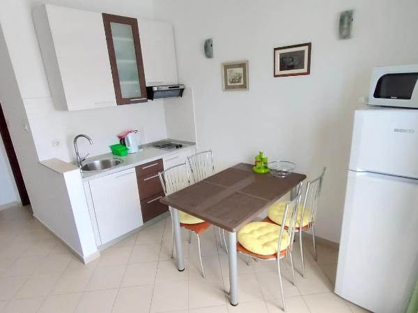 Apartments and Rooms Irena : photo 6 de la chambre appartement 2 chambres avec balcon