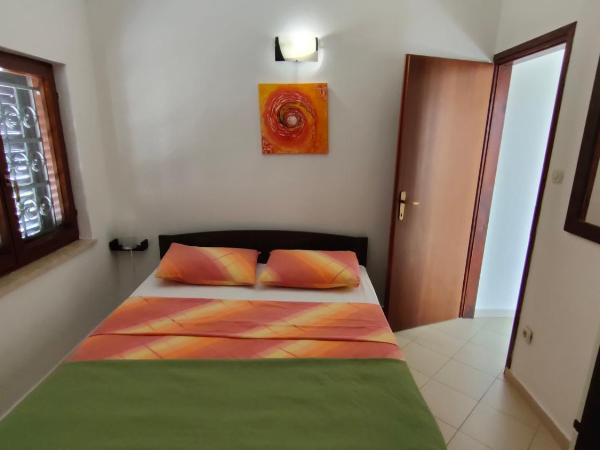 Apartments and Rooms Irena : photo 10 de la chambre appartement 2 chambres avec balcon